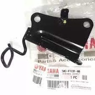 YAMAHA LC135 V2 REAR MASTER PUMP BRACKET , PUMP KAKI BELAKANG (50C-F133F )