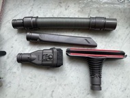 接近全新 Dyson V6 吸塵機配件 吸頭 加長軟管 4件