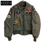 1987 年軍用卡其色 CWU-45-P Scovil 拉鍊飛行夾克，附徽章 [二手]