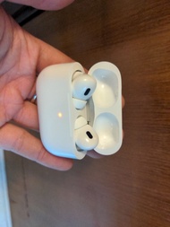 Air pods pro2 全套（右耳機壞）