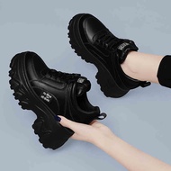 TRU Giày Nữ Độn Cao Bên Trong Đế Dày 10cm Nhỏ 2023 Giày Sneaker Màu Đen Thể Thao Giản Dị Mẫu Mới Mùa