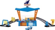 Mattel Disney and Pixar Cars Dinoco Car Wash Playset with Pitty & Lightning McQueen Toy Cars, Water