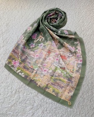 Hijab Monogram semi origina Buttonscarves Cut and paste Series X Como Series