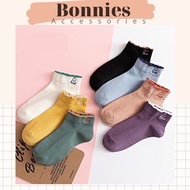 Short socks embroidered with smiley faces (Uzzang style socks)