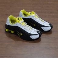 Nike air shox Brand new with box