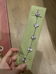 Van Cleef & Arpels 梵克雅寶 四葉草手鏈