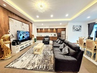 Rumah  m² dengan 5 kamar tidur dan 5 kamar mandi pribadi di Ciawi (Luxurious 5 BedRoom Private Pool 