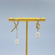 Gold Pearl Earring
