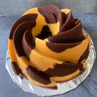 Butter Cake Premium / Bund Cake / Marble Cake / Bolu Marmer /  Premium Indonesian Cake / Birthday cake / Cake Celivery / Kueh Delivery / Kueh Lapis / Pandan Cake / Chocolate Cake - Large Diameter 23cm