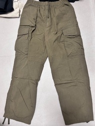 Uniqlo墨綠色工裝褲