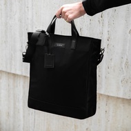Archive Hoxton Nylon Tote (Black/Black) กระเป๋า Tote Bag สะพายข้างผ้าไนลอนกันน้ำป้ายหนังวัวแท้