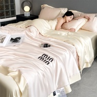 INS Style Duvet Single/queen/king Size Quilt Ice Silk Thin Summer Quilt Thin Blanket Comforter Silky