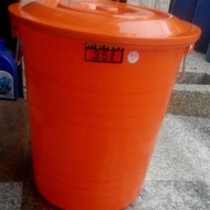 橘色35公升垃圾筒 水桶 儲水桶（9成新）