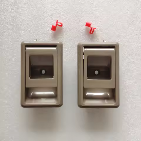 Suitable for LAND CRUISER/FZJ79 car accessories car door inner handle door handle 69205-10040-B7 692