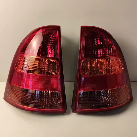 2PCS Car Tail Light Rear Brake Lamp For Toyota Corolla Fielder NZE120 NZE124 CE121 ZZE122 2000 to 20