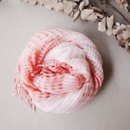 知染生活-天然植物染格紋絲棉圍巾/紅