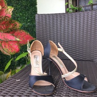 Women Dance Shoes - Preloved