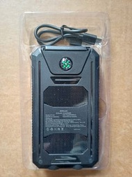 8000mAh 戶外便攜太陽能行動電源