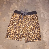 boardshorts celana pendek celana pantai second leopard motif