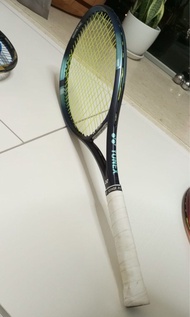 Yonex EZONE 100 grip 3