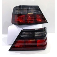 ❤สินค้ามาใหม่❤  (1คู่) DEPO ไฟท้าย BENZ W124 ดำแดง สโมคแดง    JR3.10612!!ไม่มีได้ไม่แน้ว!!