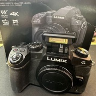Panasonic G85 with grip , 4K