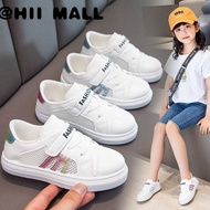 HII MALL รองเท้าหนังเด็ก ชายและหญิงรองเท้าตาข่าย 2022 ฤดูใบไม้ผลิและฤดูร้อนใหม่น้ำโรงเรียนมัธยมเด็กกลวงออกรองเท้ากระดานนักเรียนเด็กตาข่ายระบายอากาศรองเท้าสีขาวขนาดเล็ก รองเท้าคัชชูเด็กผู้หญิง