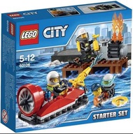 LEGO 60106 City Starter Set 樂高消防船