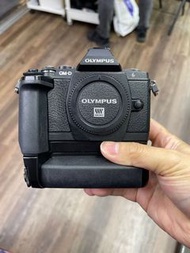 超新 OLYMPUS E-M5 + 原裝GRIP