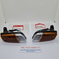 Dream Dwarf Front Turn Signal Light _ 33450-GN5-731 / 33400-GN5-731