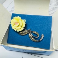 雅芳 AVON 2005年甜美玫瑰別針