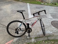 Giant R2200 公路車