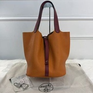 HERMES愛馬仕Picotin22 菜籃子22水桶包 橙色包身酒紅色手柄