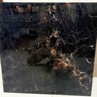 granit 60x60 garuda magior black glossy