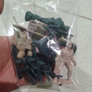 Army Toys*