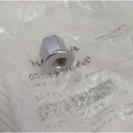 Nut 8mm - 90301KWB600