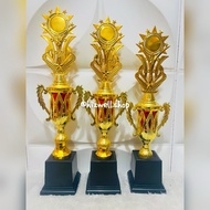 1 set of 3 cups without crowns