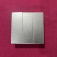 721031N-61 Triple Switch 3 Gang 1 Way E6 Grey Simon