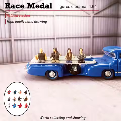 Miniature 1:64 Figures Fashion Driver Scene Model Decoration Photo Prop