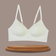 Women's bra without underwire, medium foam, slanted cup S10-30150