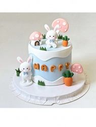 友善的柔軟橡膠材料長耳朵可愛的兔子主題生日蛋糕裝飾品。套餐包括：1只站立的兔子，1只坐著的兔子，1個蘑菇屋，2個小型和2個大型蘑菇，2個小型和2個大型胡蘿蔔。此產品適合裝飾各種大小的蛋糕，桌面裝飾和車輛裝飾擺件。