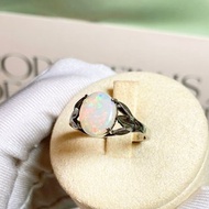 【西洋古董飾品】英國銀天然Opal 澳洲歐泊石火彩螢光蛋白石戒指