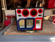 6.5นิ้วกระแทกข้าง1ดอกหุ้มหนังทำสีอคริลิคหน้าตู้ห้องรวมมือจับ