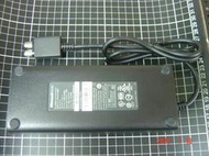 XBOX 360 薄機專用{110V 電輸入}AC 電源 供應器 變壓器 135W 單圓孔 原廠裸裝【YJ】維二商店