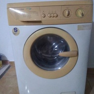 mesin cuci bekas