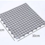 Cage pads help rabbits prevent their feet from sticking out and hurting their feet 30x30cm