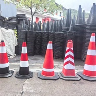 Traffic cone, ice cream cone, ice cream bucket, roadblock cone, parking space cone, cone-shaped tube