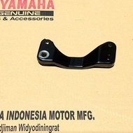 แผงยึดท่อไอเสีย Yamaha Mio115,Fino115 5VV-E4770-00 (ท่อรุ่นไม่มีอาร์ม) ของแท้เบิกศูนย์ Yamaha จัดส่งเก็บเงินปลายทางได้