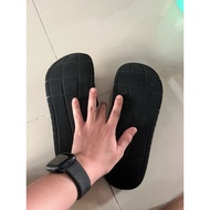 Sandals Size us 9 uk8 Length 27-28 Cm. Can Be Used.