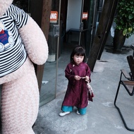 AD2 - Han Store 4-panel metallic silk ao dai for girls - Real photo